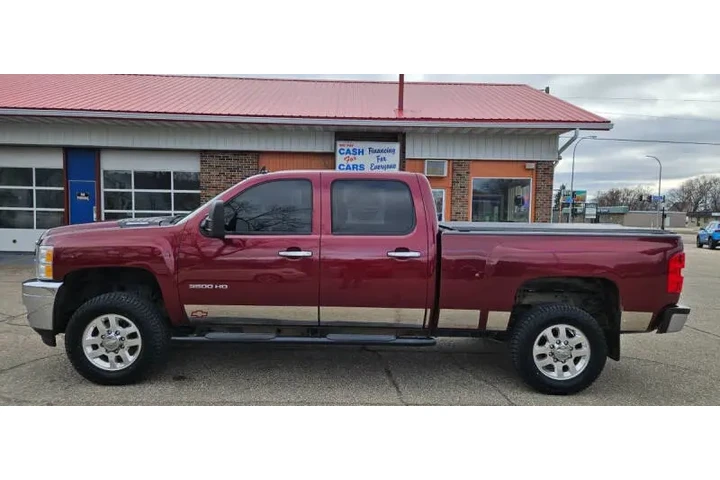 $23990 : 2014 Silverado 3500HD LT image 2