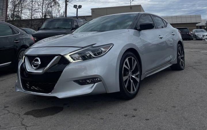 $10900 : 2017 Maxima 3.5 S image 3