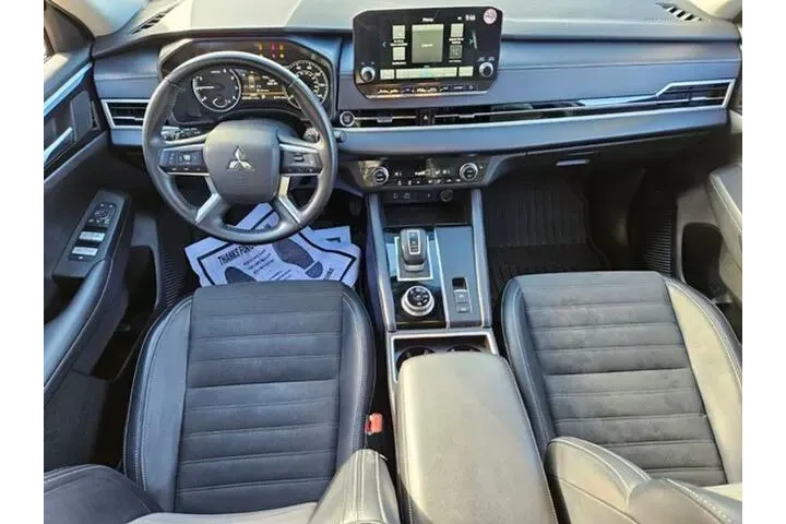 $24544 : Mitsubishi Outlander 2024 AW image 9