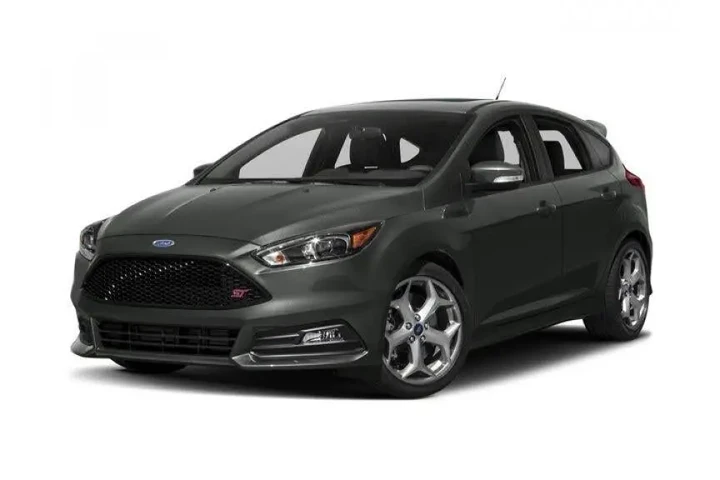 $13855 : Ford Focus 2017 ST 4dr Hatch image 1