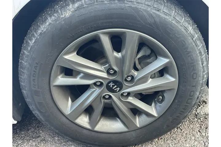 $13561 : Kia Optima 2019 LX 4dr Sedan image 4