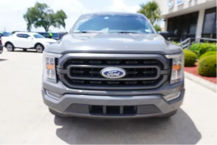 $33725 : Ford F-150 2021 4x2 XL 4dr S image 2