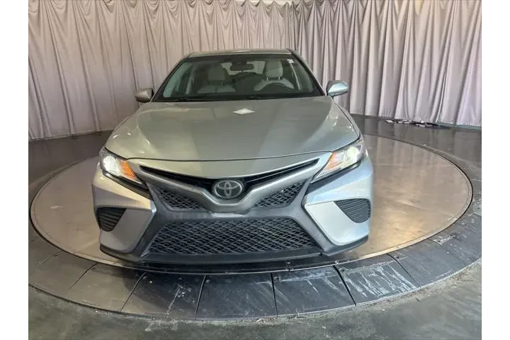 $14499 : Toyota Camry 2018 SE 4dr Sed image 2