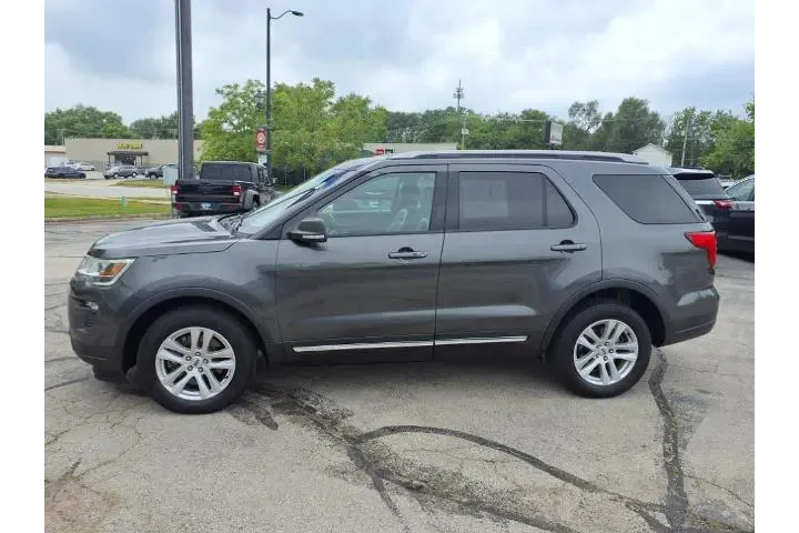 $15696 : Ford Explorer 2019 AWD XLT 4 image 4