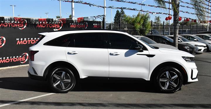 $26888 : Sorento S image 9