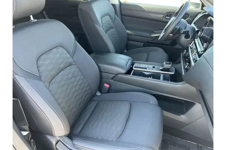 $35249 : Nissan Pathfinder 2025 SV 4d image 10