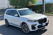 $49990 : 2021 BMW X72021 BMW X7 thumbnail