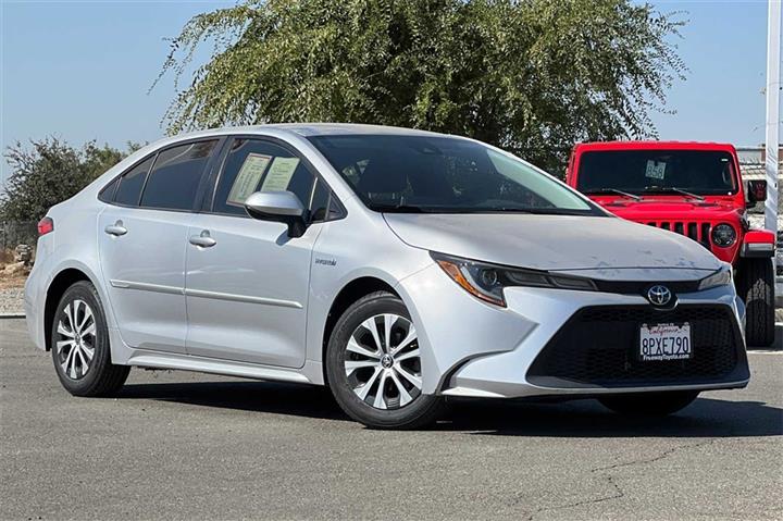 $21998 : Corolla Hybrid LE image 2