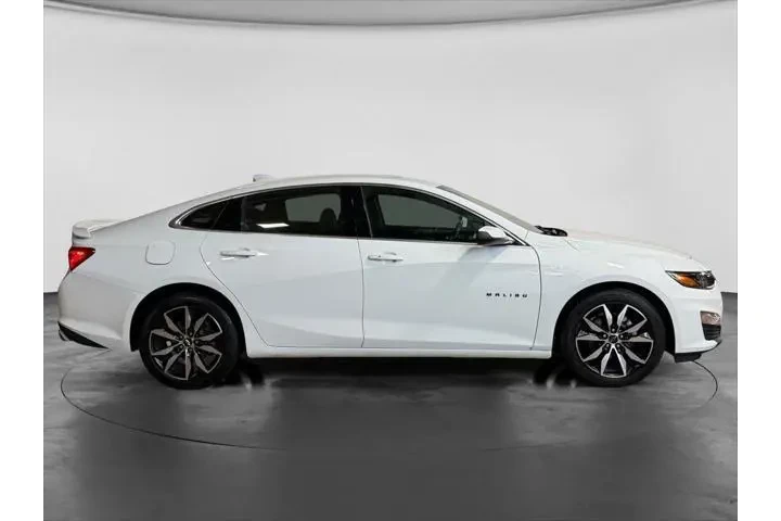 $19687 : Chevrolet Malibu 2022 RS 4dr image 3