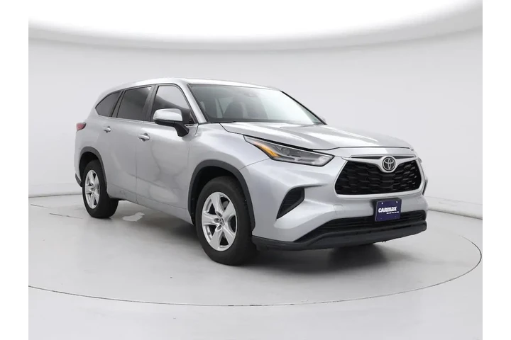 $28998 : Toyota Highlander 2023 L 4dr image 1