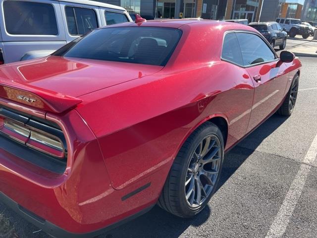 $29998 : PRE-OWNED 2015 DODGE CHALLENG image 5