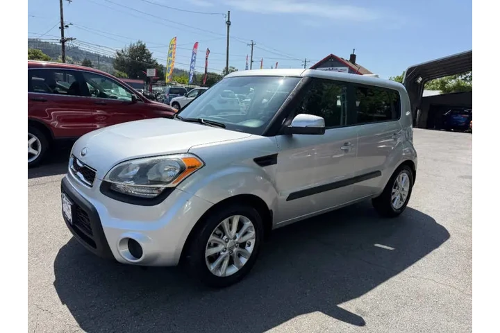 $4450 : 2013 Soul + image 7