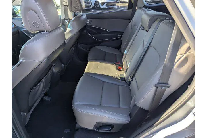 $17999 : Hyundai SANTA FE 2017 AWD SE image 8