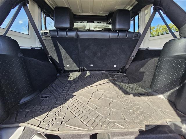 $22995 : 2017 Wrangler image 6