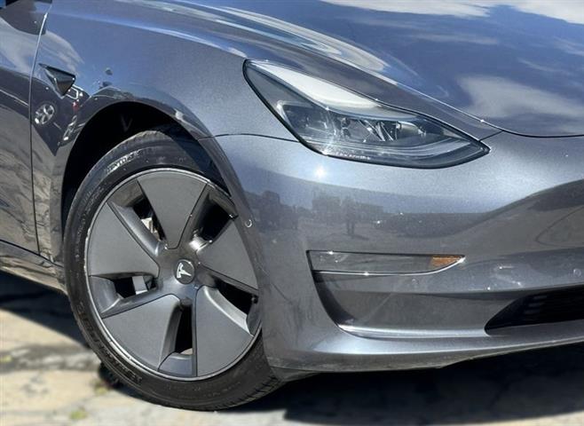 $26900 : 2021 Model 3 image 3