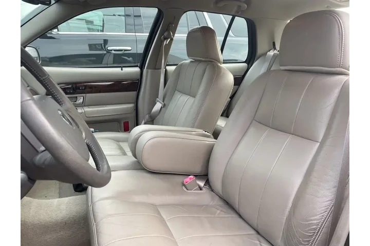 $12699 : Mercury Grand Marquis 2010 L image 6