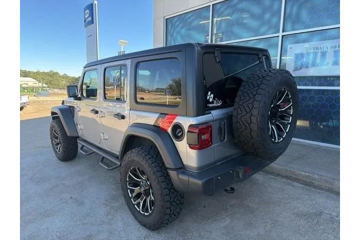 $29988 : Jeep Wrangler Unlimited 2021 image 6