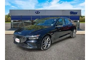 $30495 : Genesis G70 2022 AWD 2.0T 4d thumbnail