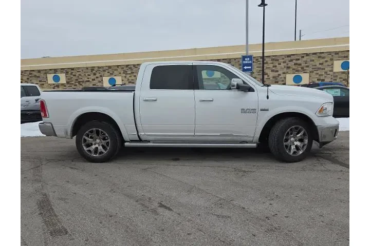 $22564 : Ram 1500 2018 4x4 Laramie Li image 2