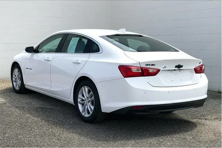 $9995 : Chevrolet Malibu 2018 Hybrid image 10