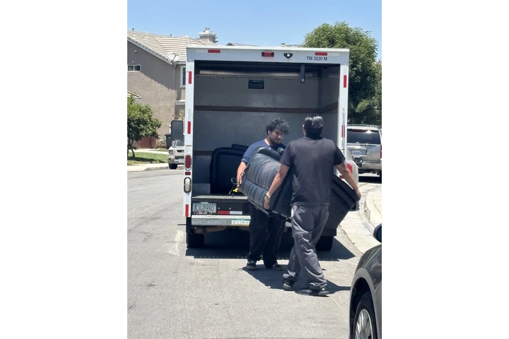 🛻 JUNK REMOVAL / RETIRO DE BA image 7
