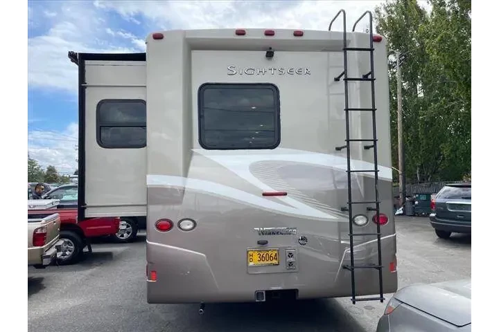 $69500 : 2017 Winnebago SIGHTEER image 10