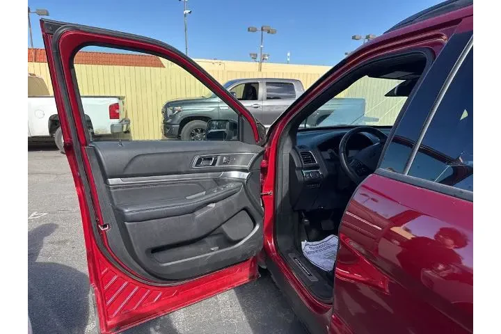 $24244 : Ford Explorer 2018 AWD Sport image 8