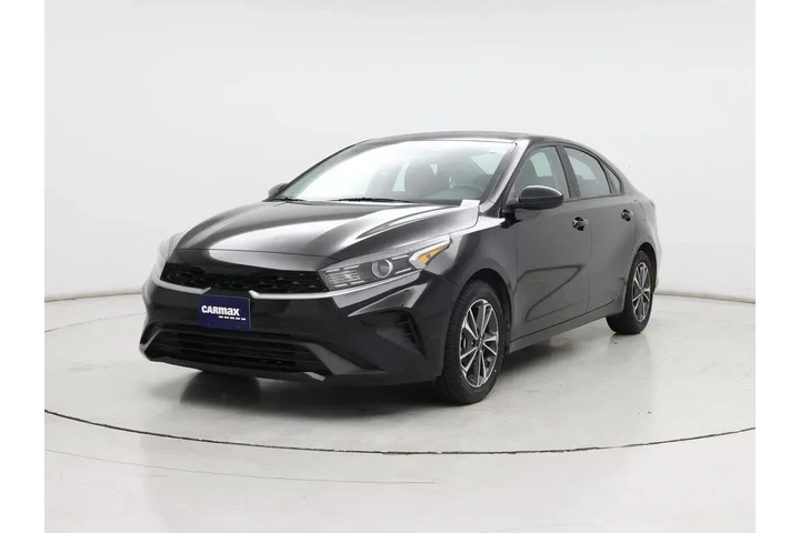 $16998 : Kia Forte 2024 LX 4dr Sedan image 4