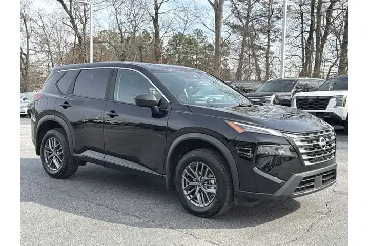 $22649 : Nissan Rogue 2025 AWD S 4dr image 2