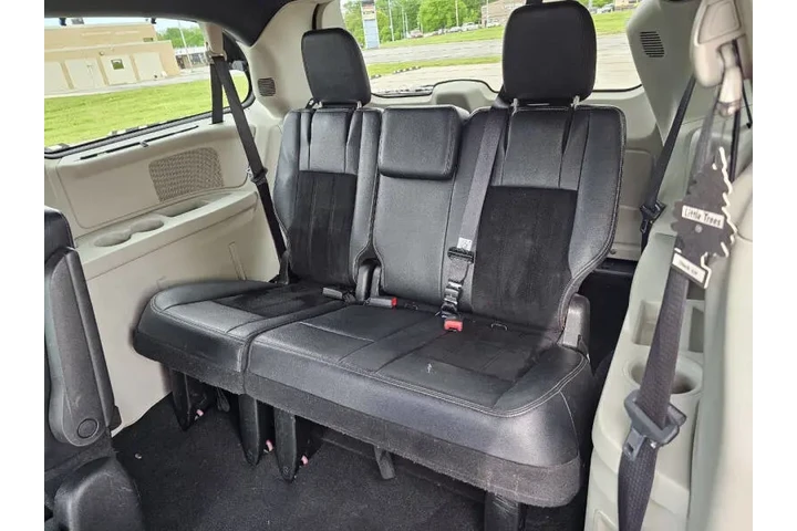 $5500 : 2015 Grand Caravan SXT Plus image 10