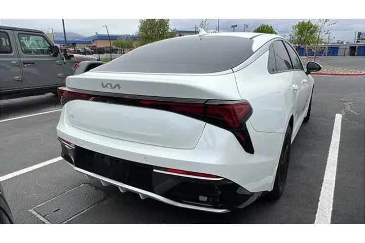 $29984 : Kia K5 2025 LXS 4dr Sedan image 3