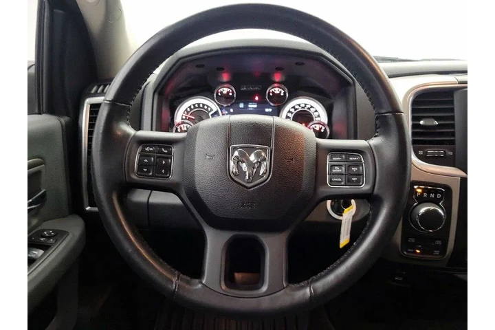 $27998 : Ram 1500 2017 4x4 Big Horn 4 image 10