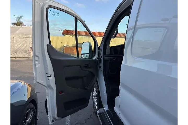 $36000 : Ford Transit 2023 250 3dr SW image 5