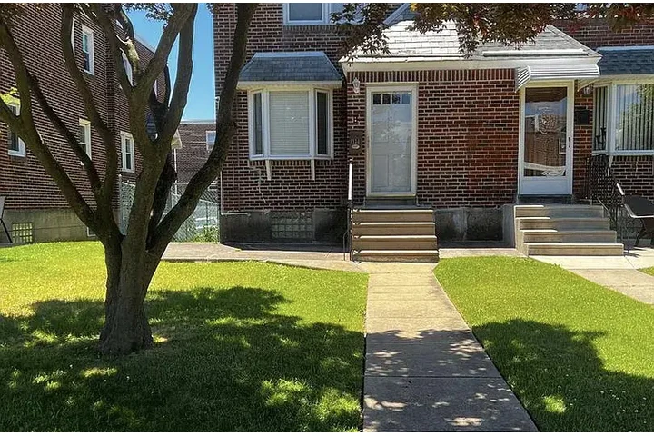 $1350 : HOUSE FOR RENT IN PLIHADELLPIA image 1