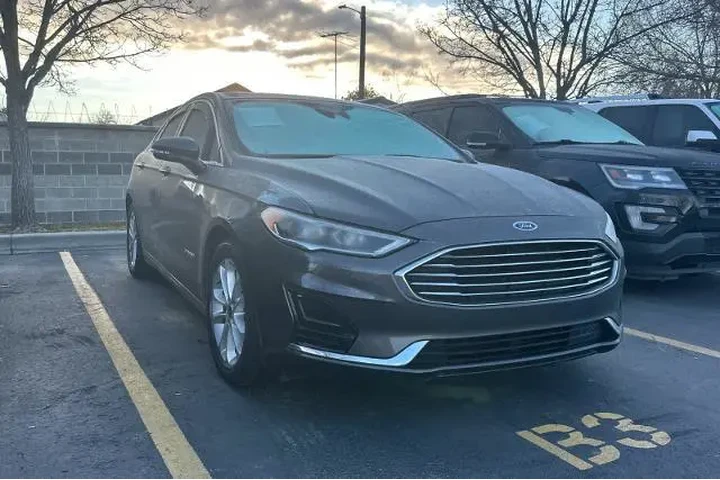 $17995 : Ford Fusion Hybrid 2019 SEL image 5