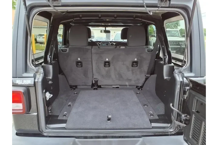 $29995 : Jeep Wrangler Unlimited 2021 image 8