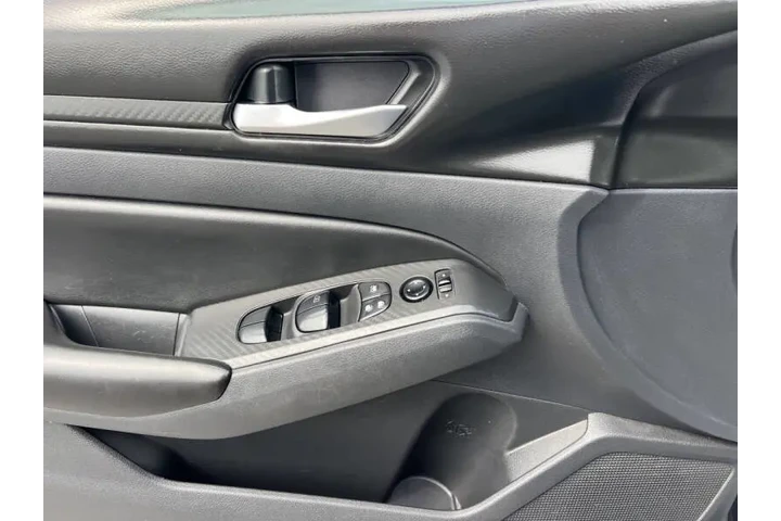 $9900 : 2022 Altima 2.5 S image 6