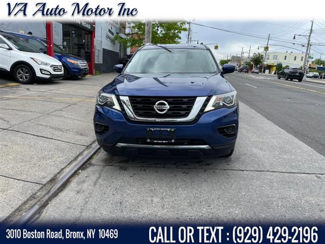 $11995 : Used 2017 Pathfinder 4x4 SV f image 6