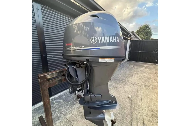$1300 : Yamaha 2018 de 50 HP y 4 tiemp image 1