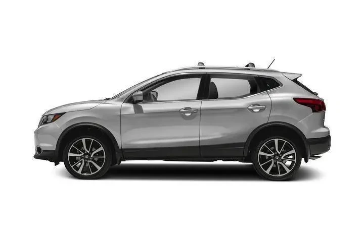 2017 Rogue Sport SV image 4