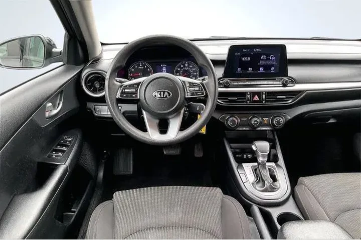 $10995 : Kia Forte 2020 LXS 4dr Sedan image 5