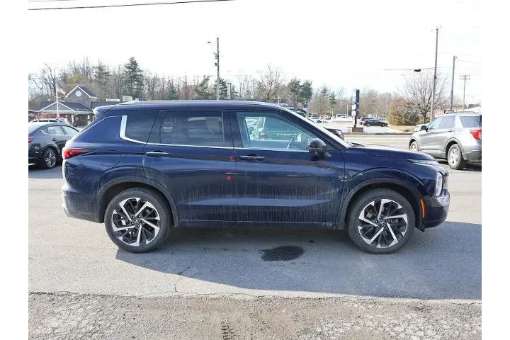 $27900 : Mitsubishi Outlander 2024 AW image 8