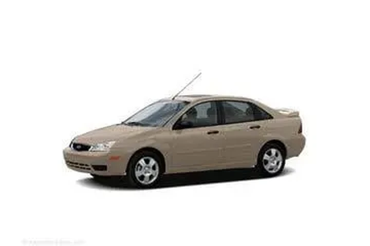 $7995 : Ford Focus 2007 ZX4 S 4dr Se image 1