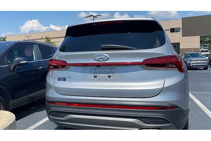 $23980 : Hyundai SANTA FE 2023 SEL 4d image 5