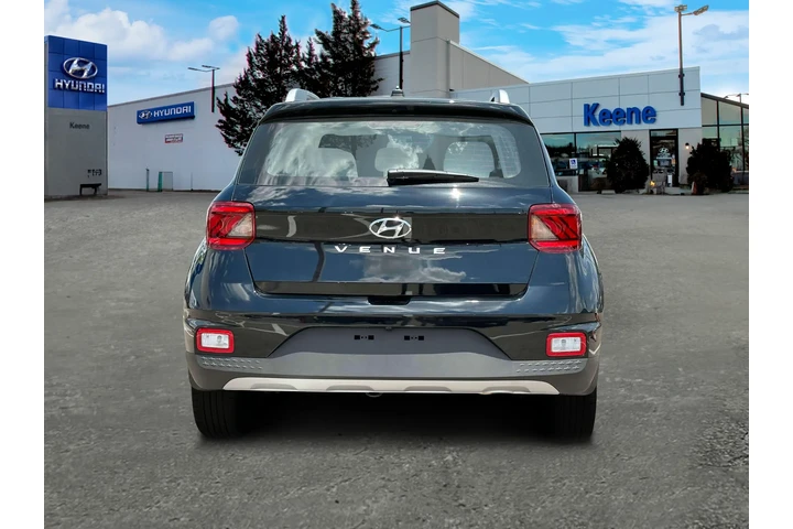 $22195 : Hyundai VENUE 2025 SEL 4dr C image 6