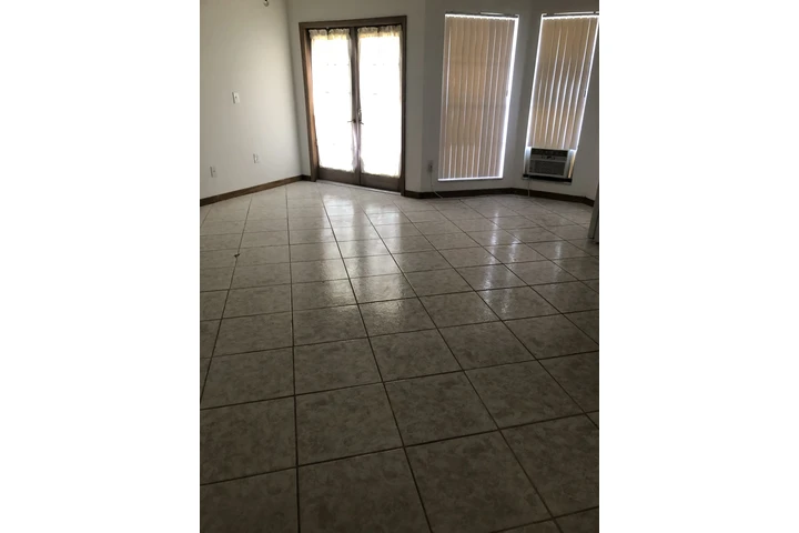 $1500 : Renta image 7