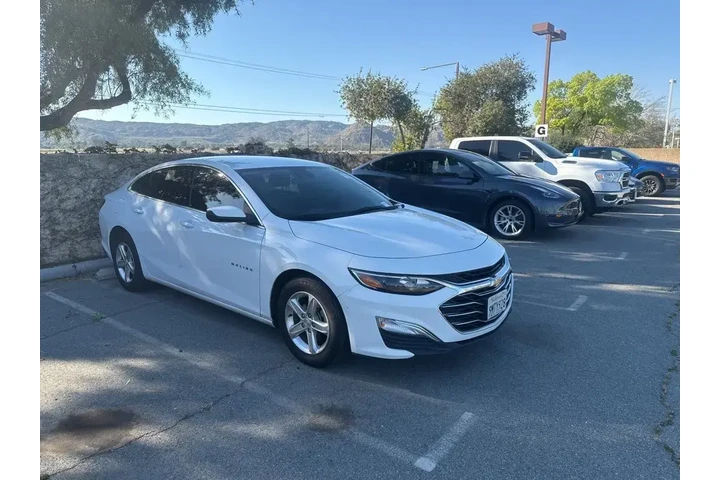 $16074 : Chevrolet Malibu 2023 LS Fle image 2