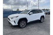 $19981 : Toyota RAV4 2019 XLE Premium thumbnail