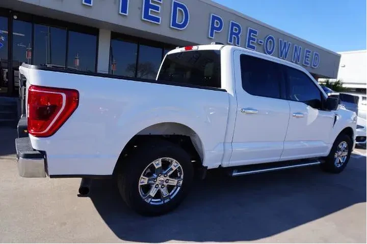 $35988 : Ford F-150 2022 4x2 XLT 4dr image 6