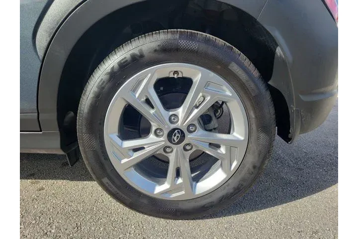 $18575 : Hyundai KONA 2022 SEL 4dr Cr image 5